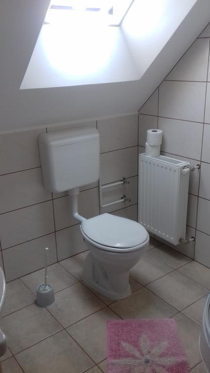 Hajdúszoboszló Eszter Apartmanhaz מראה חיצוני תמונה