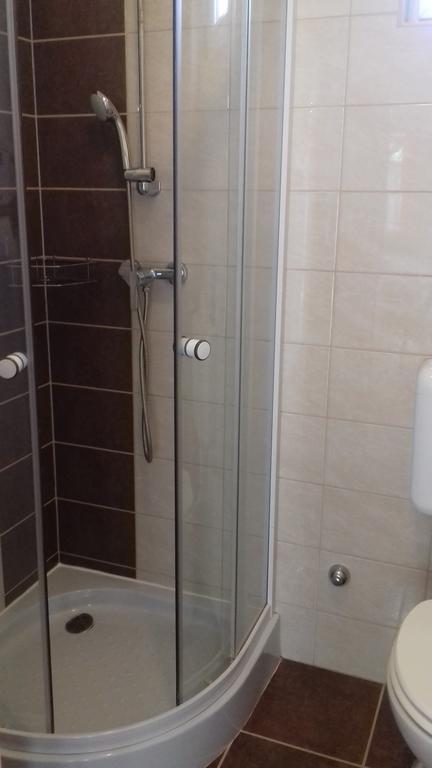 Hajdúszoboszló Eszter Apartmanhaz מראה חיצוני תמונה