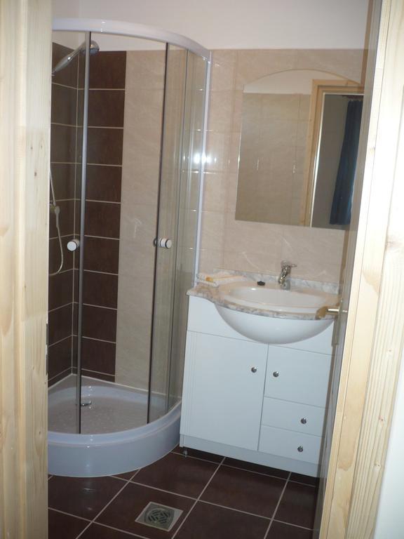 Hajdúszoboszló Eszter Apartmanhaz מראה חיצוני תמונה