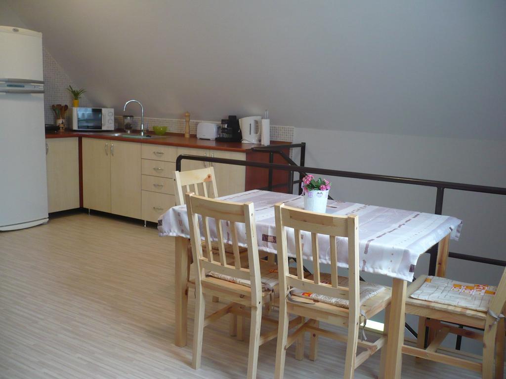 Hajdúszoboszló Eszter Apartmanhaz מראה חיצוני תמונה