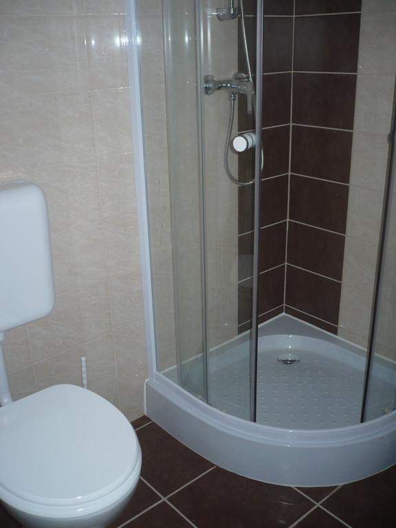 Hajdúszoboszló Eszter Apartmanhaz מראה חיצוני תמונה