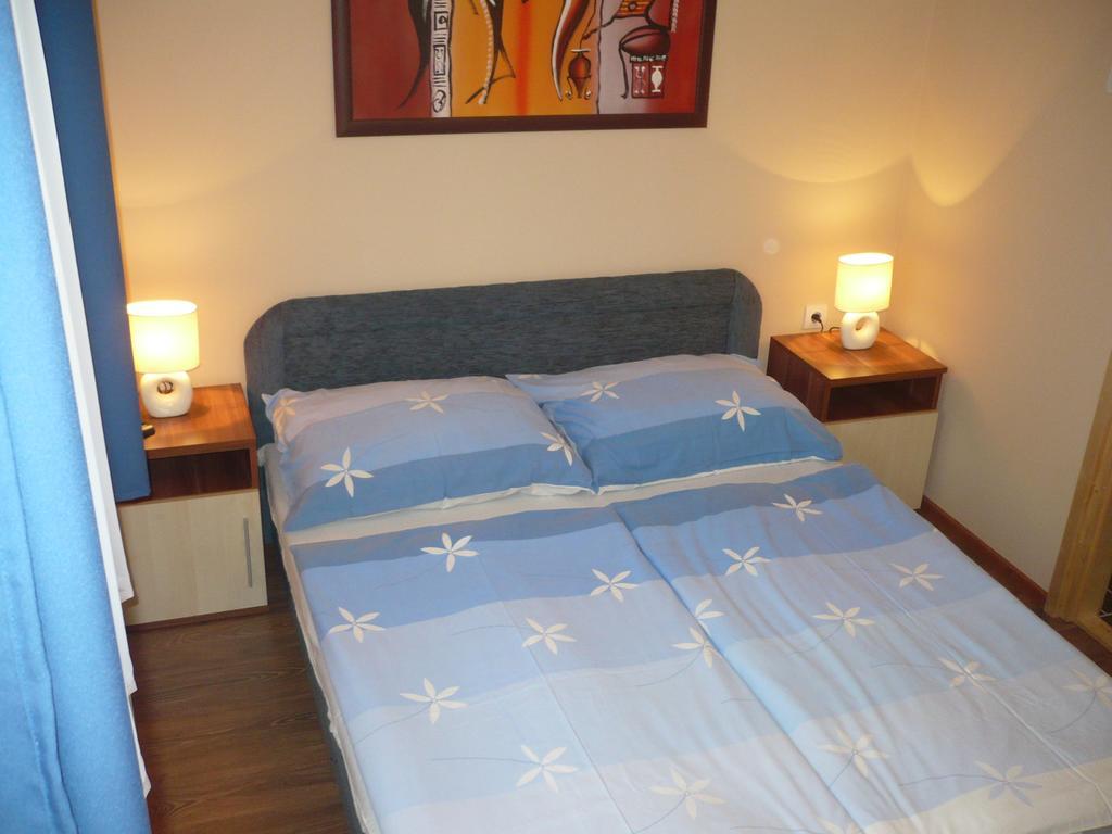 Hajdúszoboszló Eszter Apartmanhaz מראה חיצוני תמונה