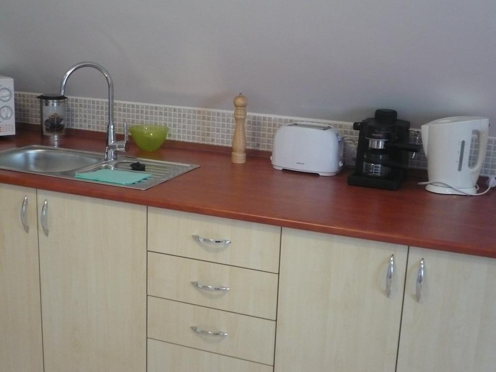 Hajdúszoboszló Eszter Apartmanhaz מראה חיצוני תמונה